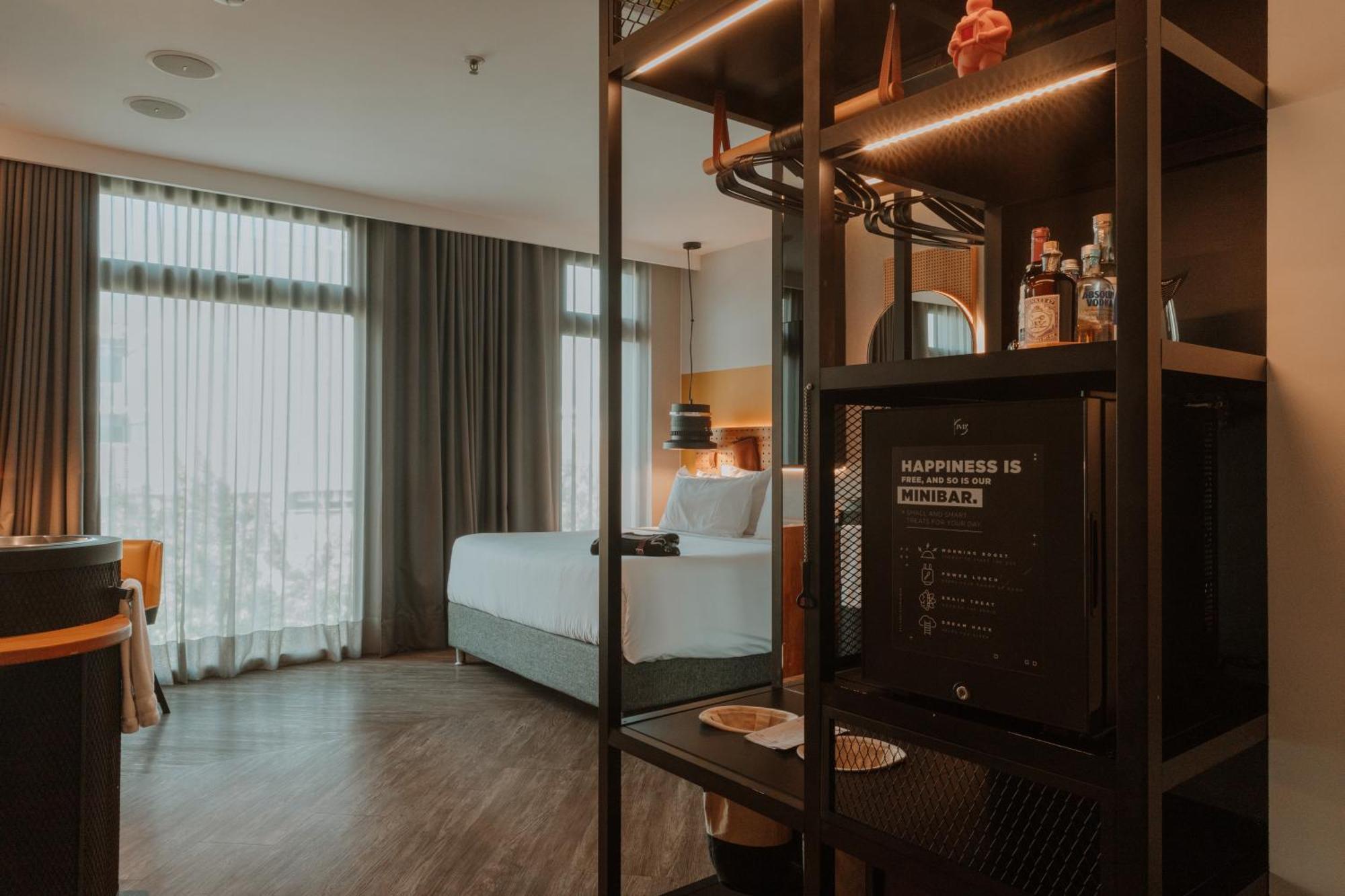 The Click Clack Hotel Medellin Exterior photo A room at the hotel