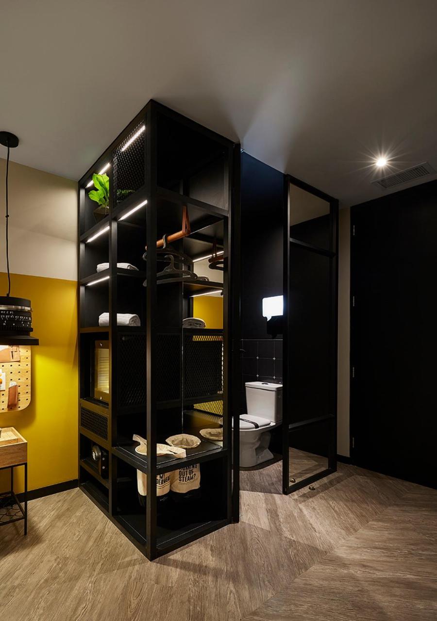 The Click Clack Hotel Medellin Exterior photo A bathroom in a micro apartment